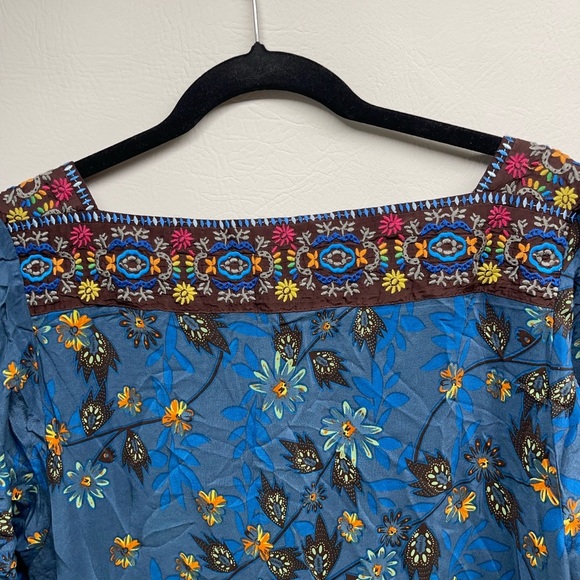 Johnny was embroidered 100% silk long sleeves tunic size M - Picture 8 of 10